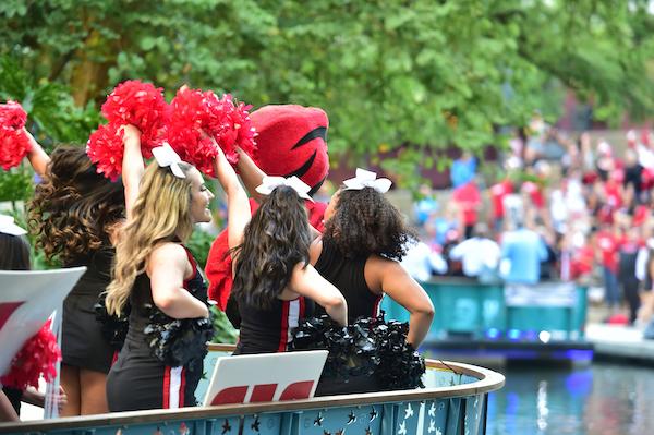 UIW Cheerleaders on San Antonio River